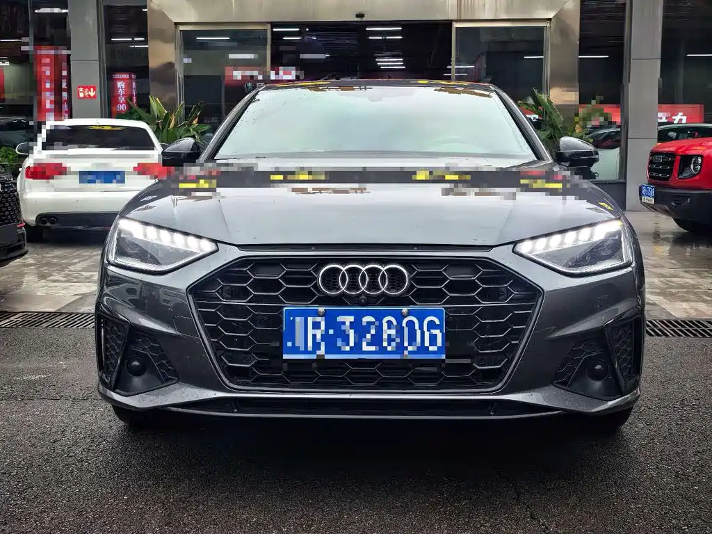 Audi A4L — фото 2