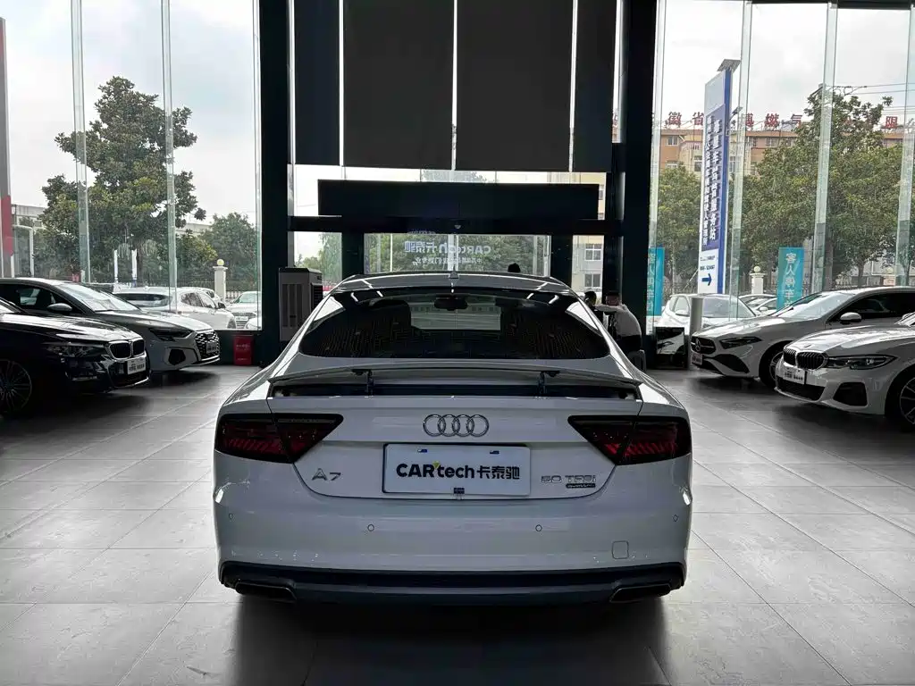 Audi A7 — фото 5