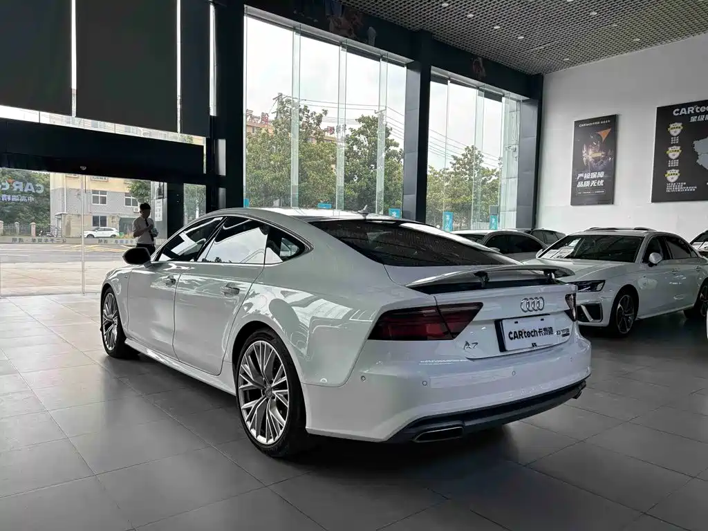 Audi A7 — фото 6