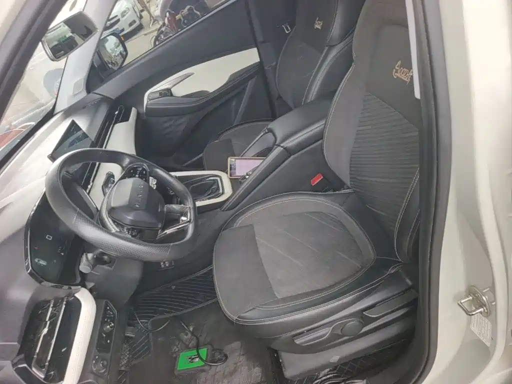 Baojun RS-3 — фото 15