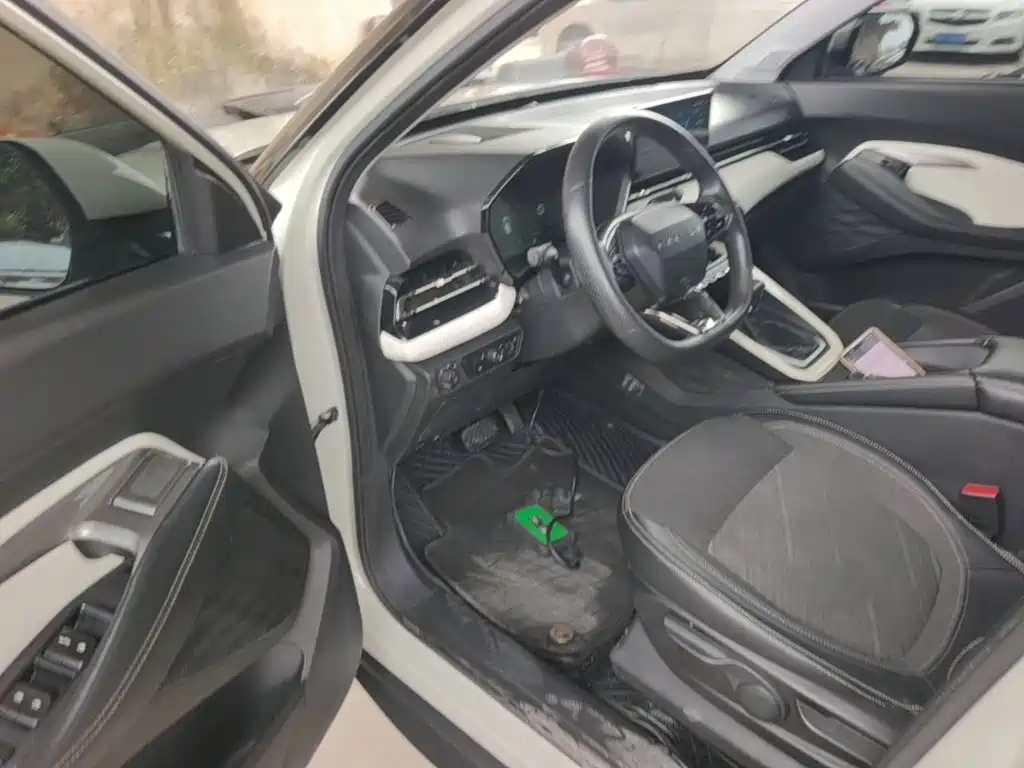 Baojun RS-3 — фото 16