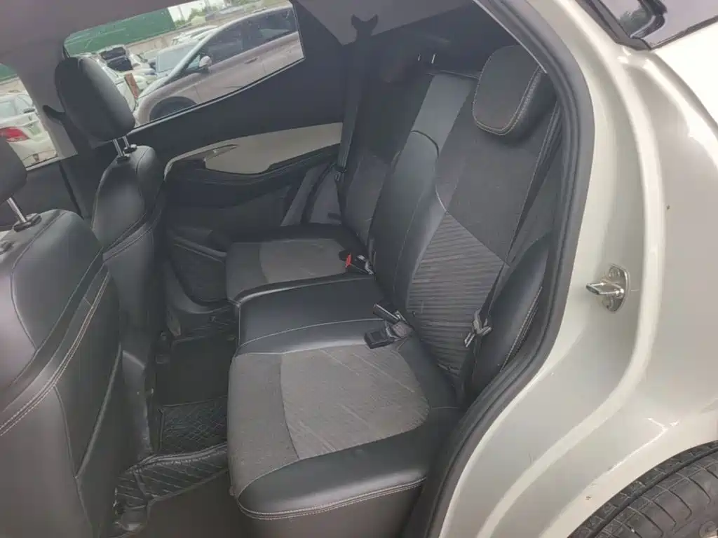 Baojun RS-3 — фото 17