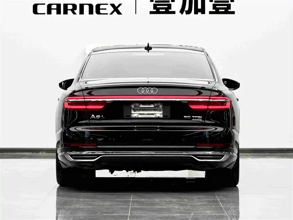 Audi A8 — фото 5