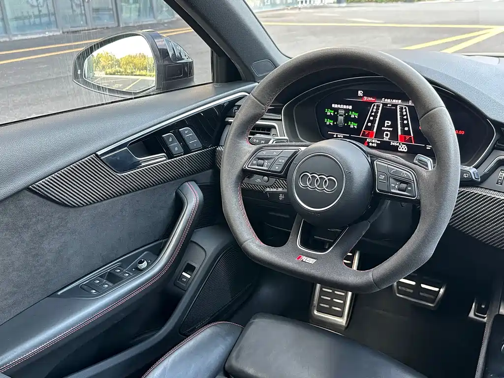 Audi RS 4 — фото 14