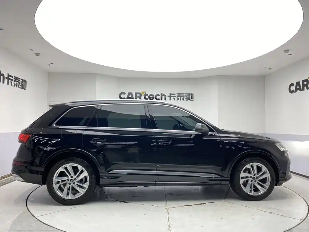Audi Q7 — фото 4