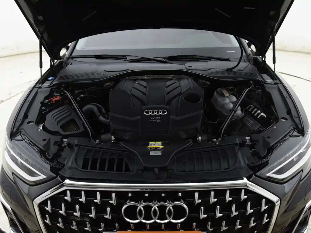 Audi A8 — фото 17