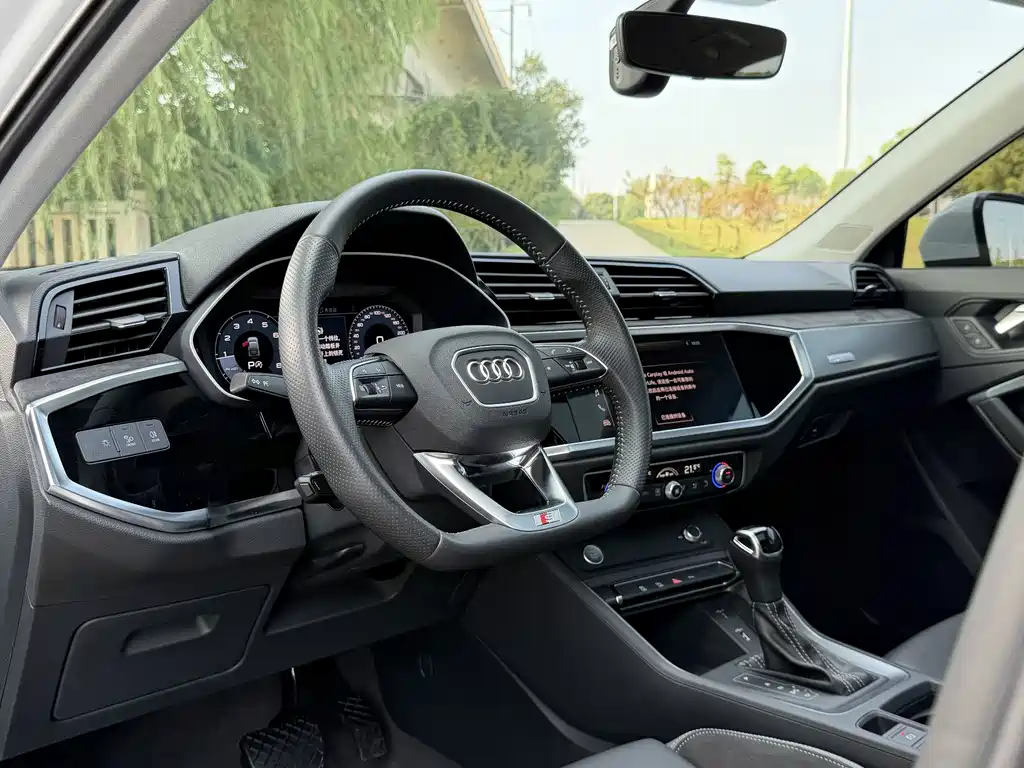 Audi Q3 Sportback — фото 6