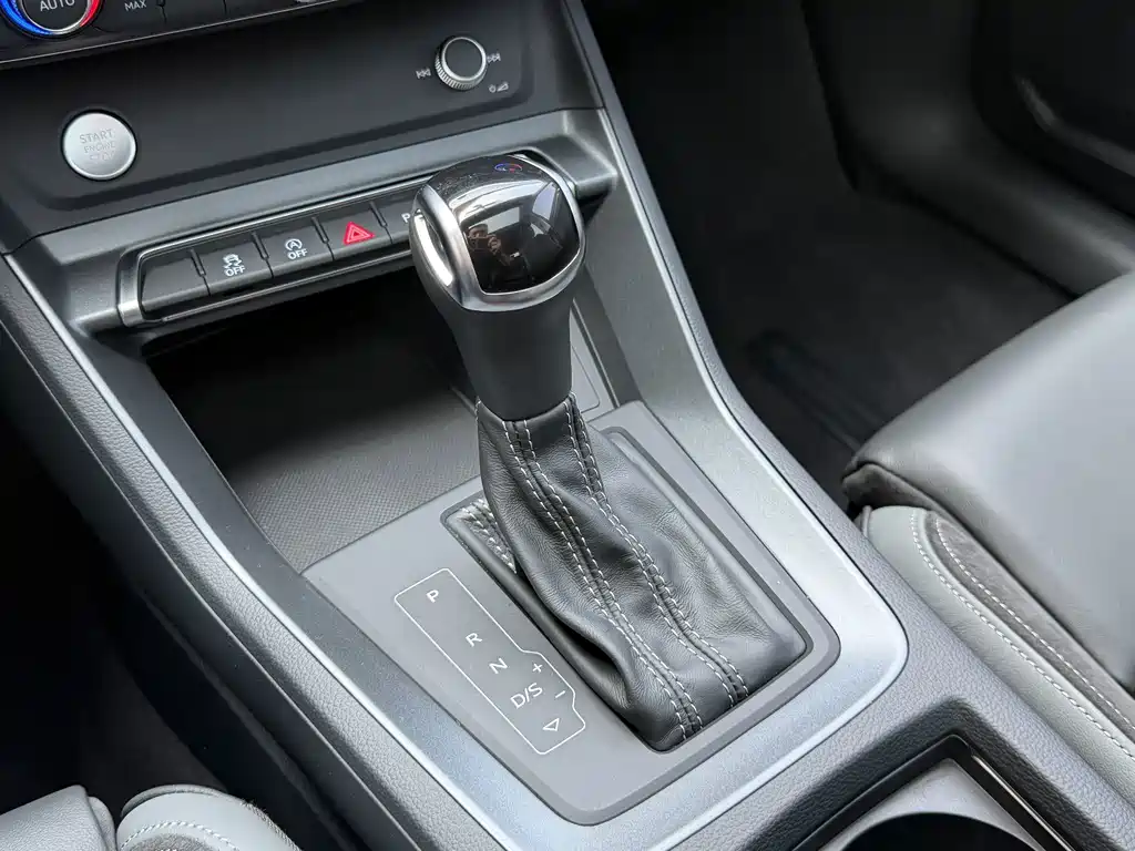 Audi Q3 Sportback — фото 8