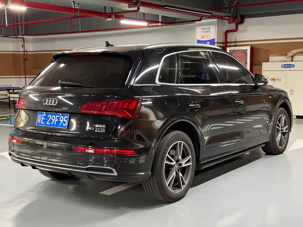 Audi Q5L — фото 4