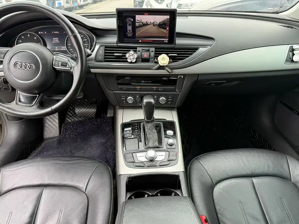 Audi A7 — фото 6