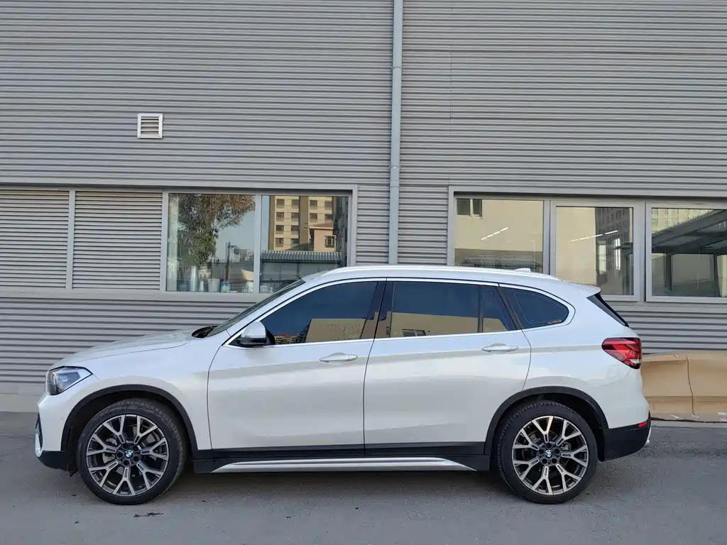 BMW X1 — фото 4