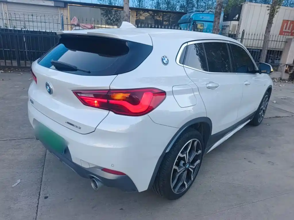 BMW X2 — фото 6