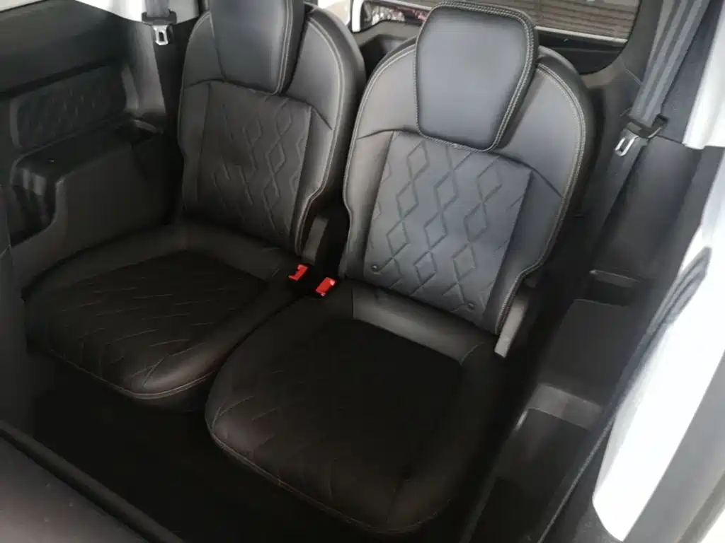 Baojun KiWi EV — фото 17