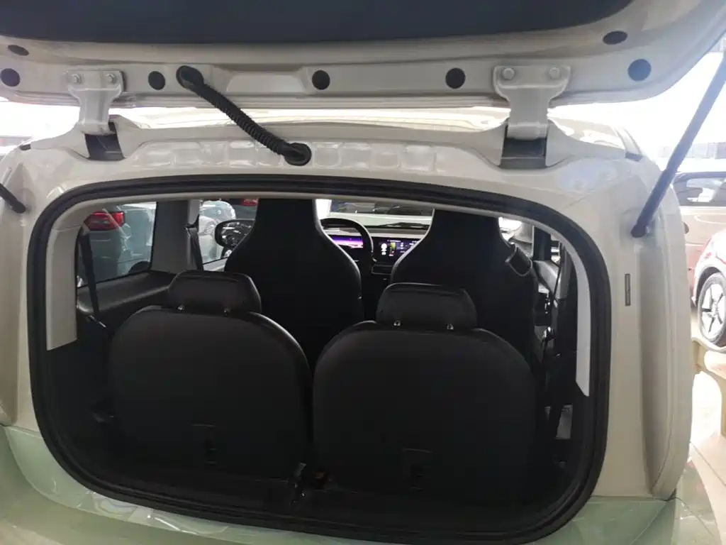Baojun KiWi EV — фото 19