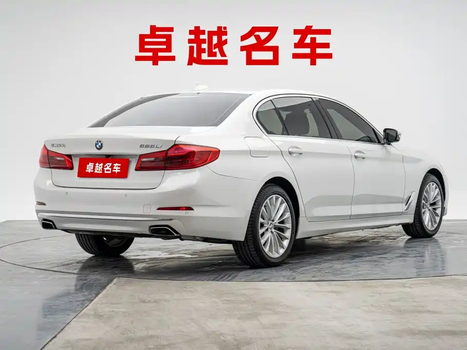 BMW 5 Series — фото 2