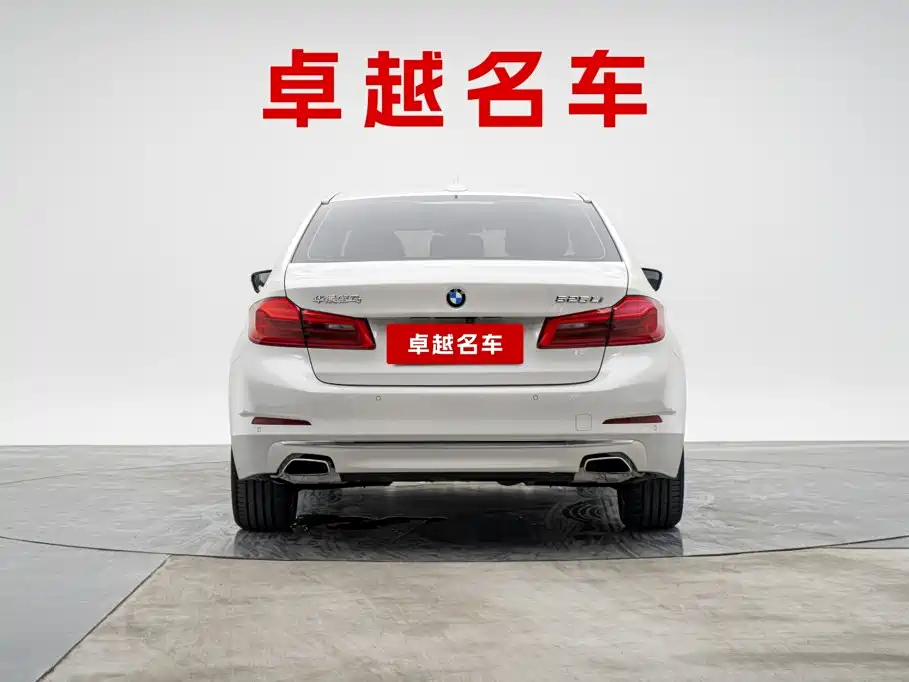BMW 5 Series — фото 6
