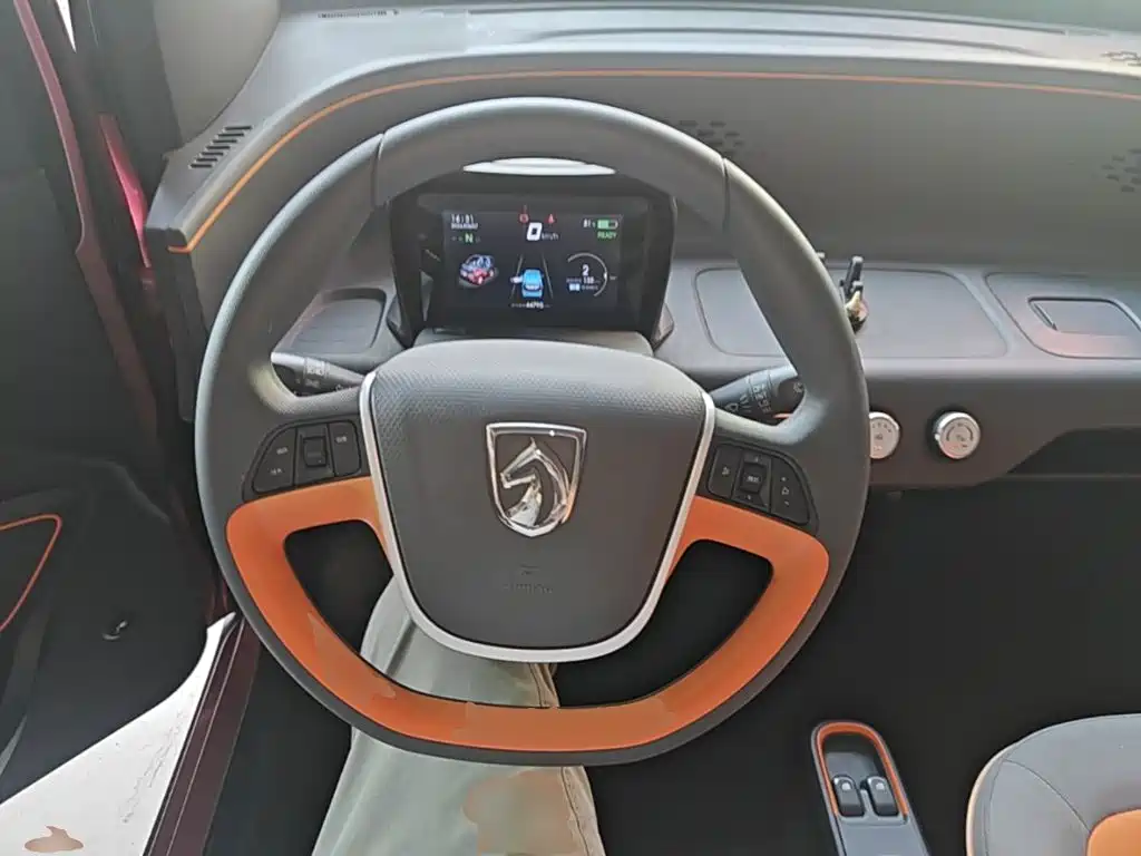 Baojun E100 — фото 11