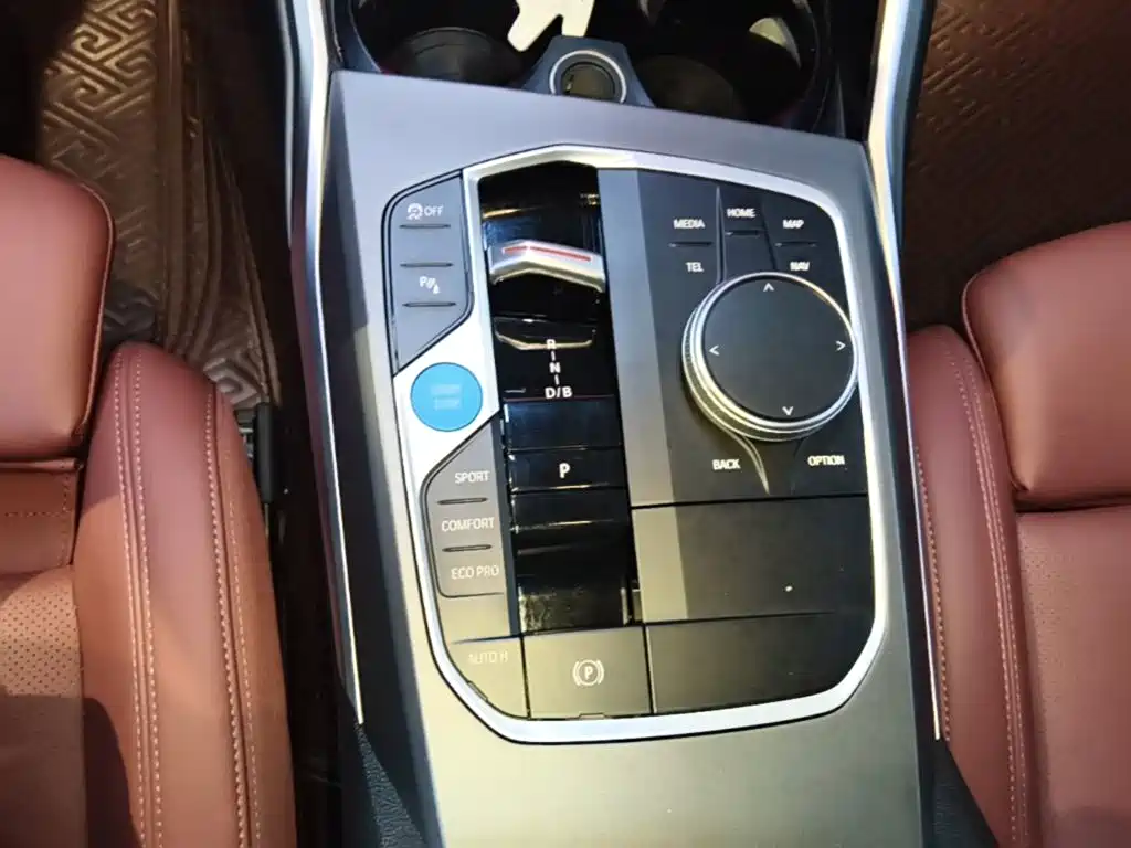BMW i3 — фото 13