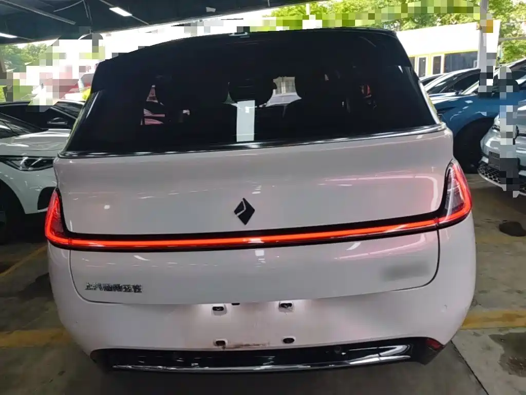 Baojun Yunduo — фото 6