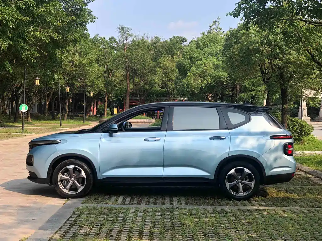 Baojun RM-5 — фото 20