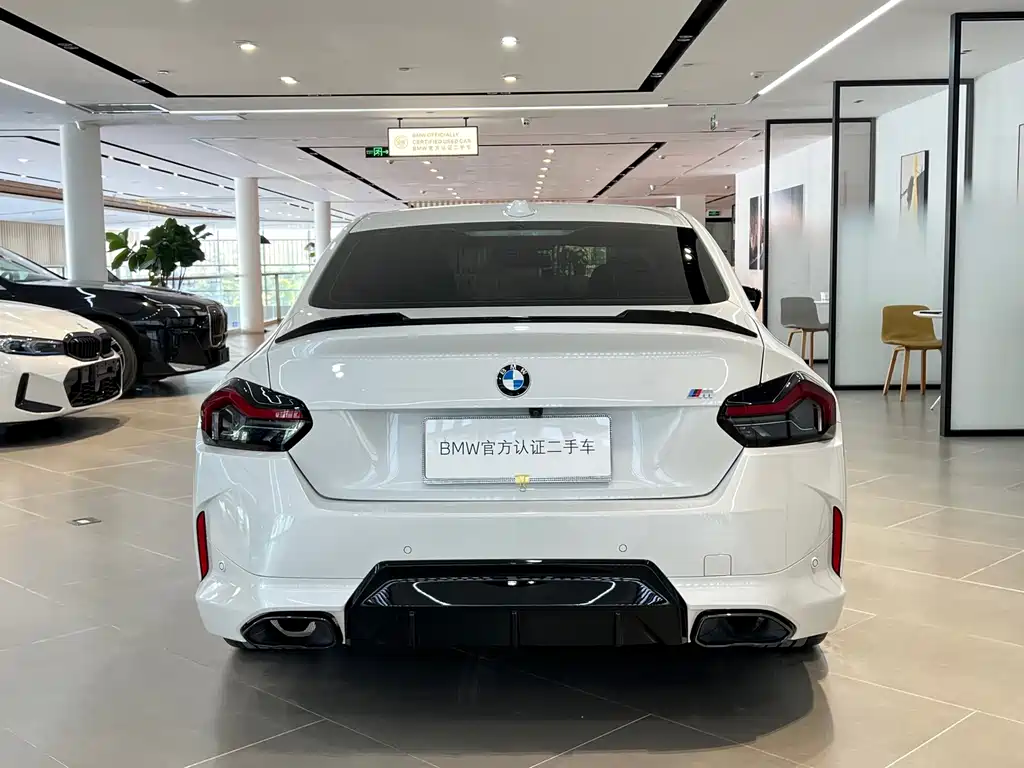 BMW M240i — фото 17
