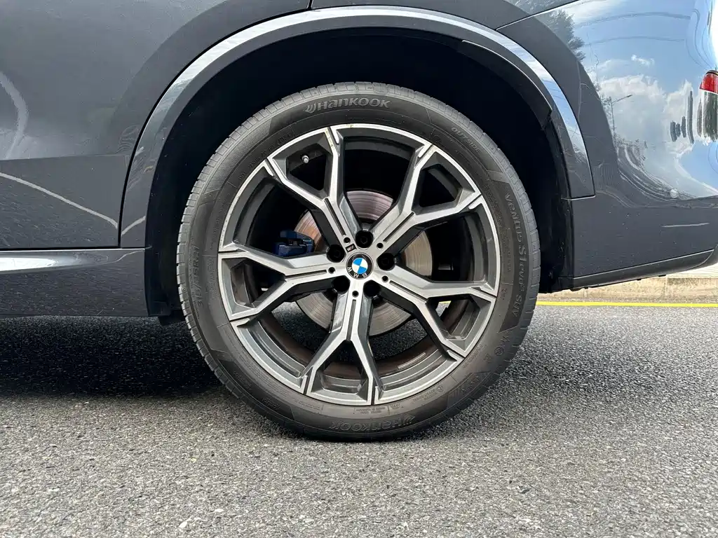 BMW X5 — фото 15