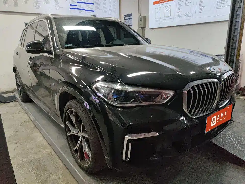 BMW X5 — фото 2