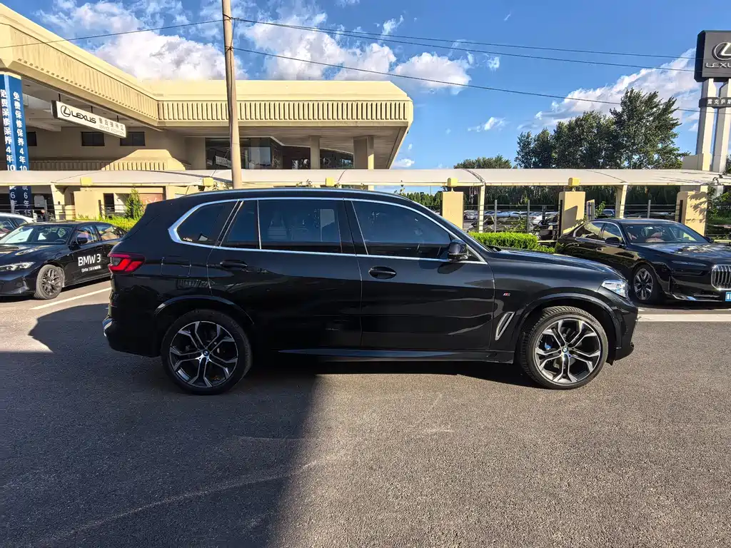 BMW X5 — фото 2