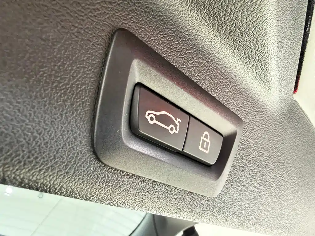 BMW X5 — фото 22