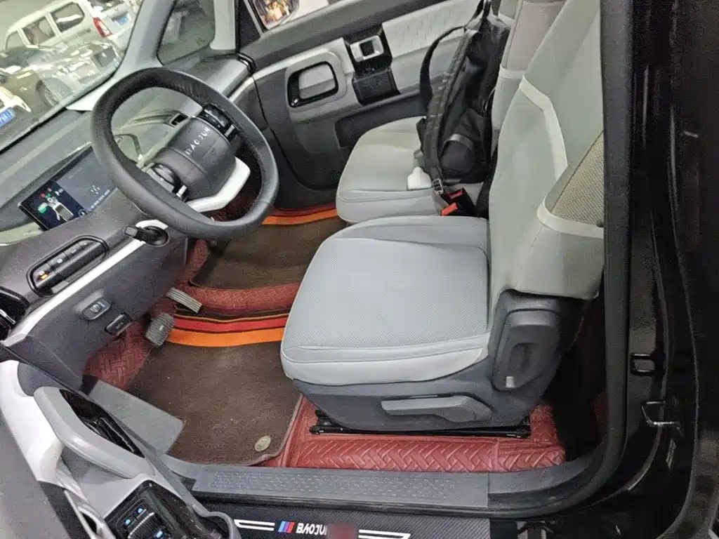 Baojun KiWi EV — фото 15
