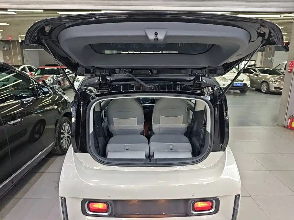 Baojun KiWi EV — фото 19