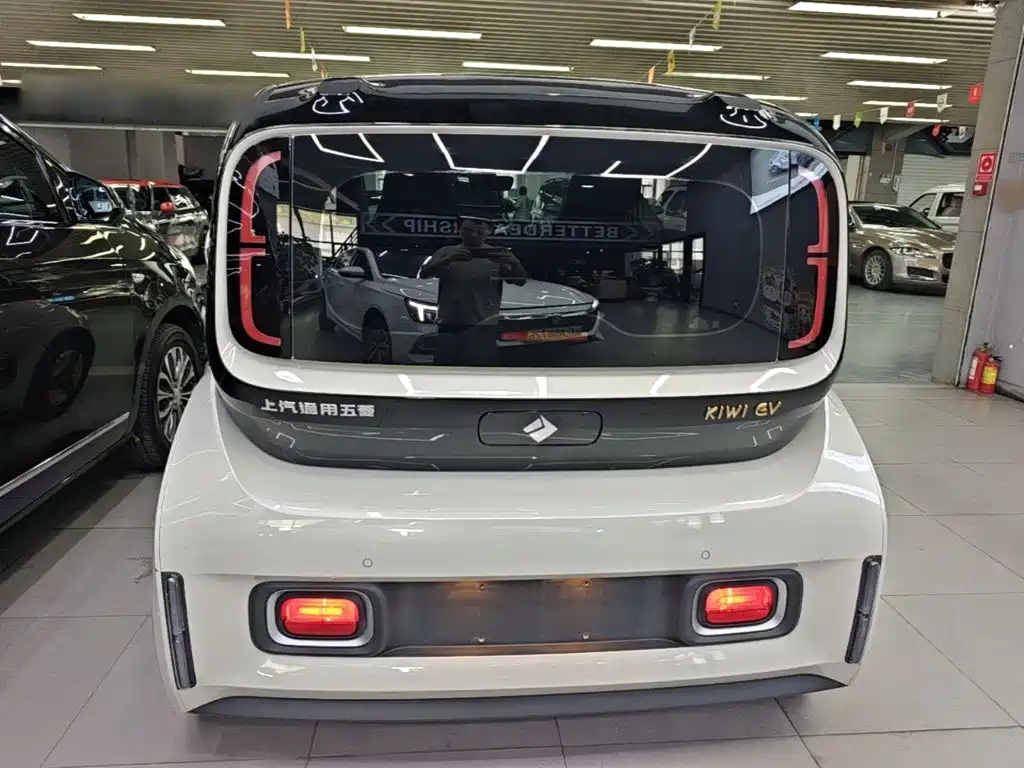 Baojun KiWi EV — фото 6