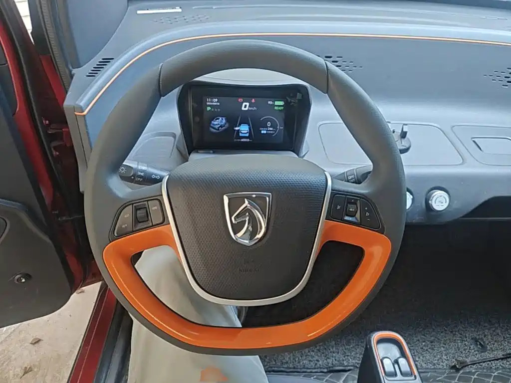 Baojun E100 — фото 11