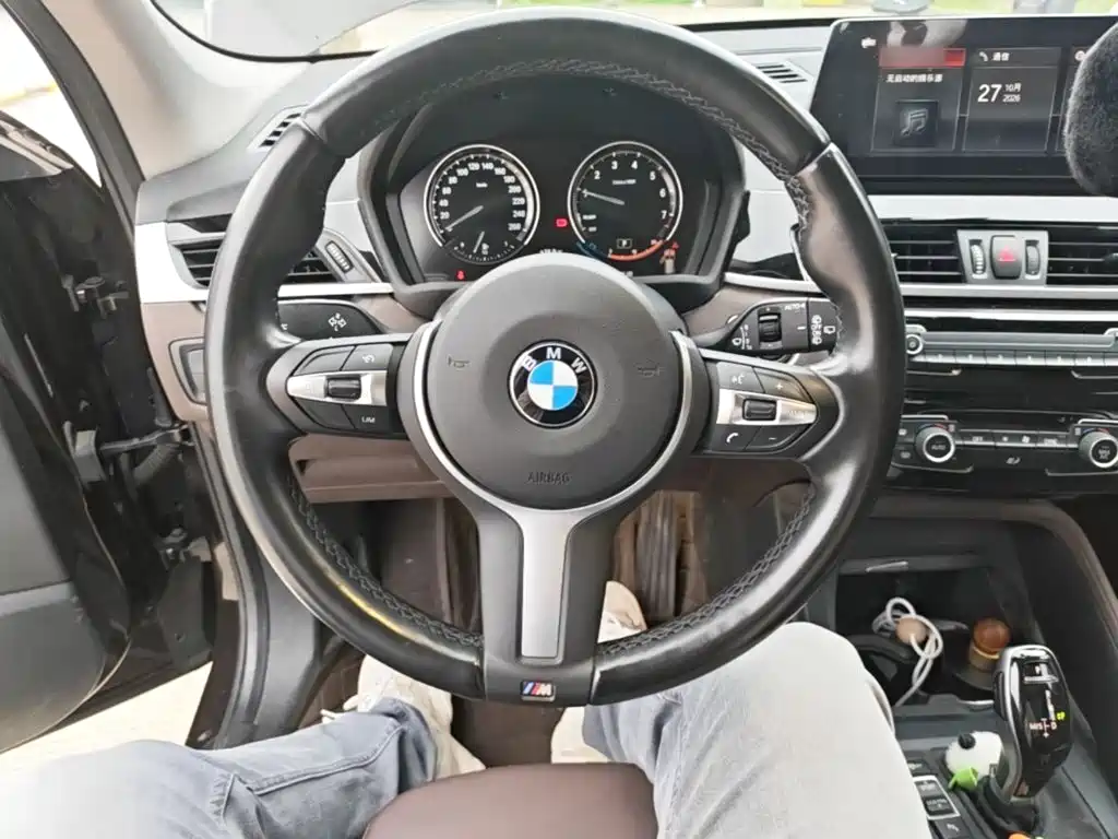 BMW X1 — фото 10