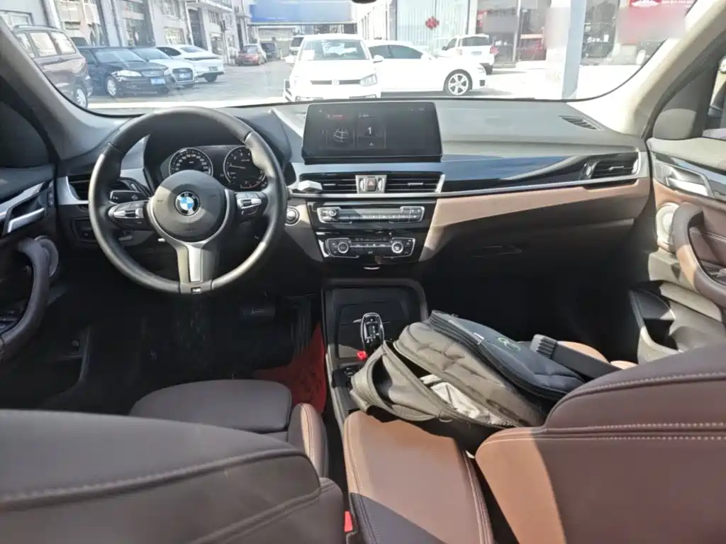 BMW X1 — фото 9