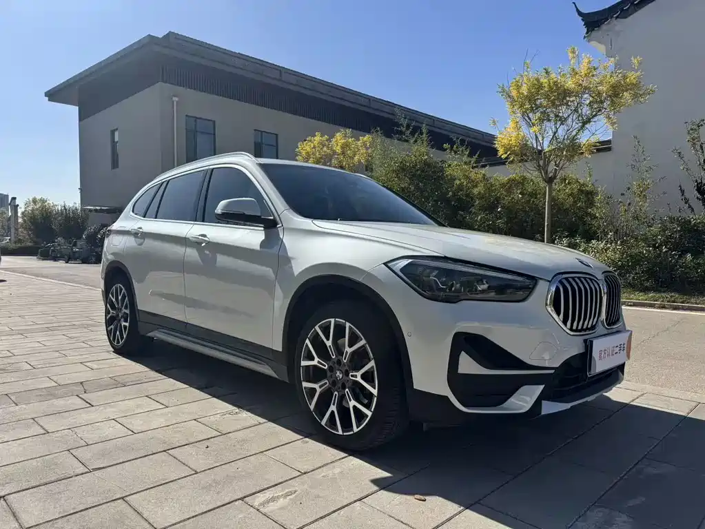BMW X1 — фото 3