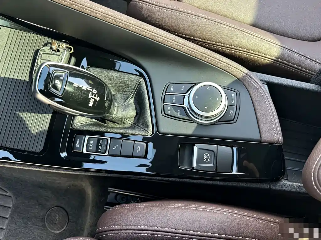 BMW X1 — фото 10