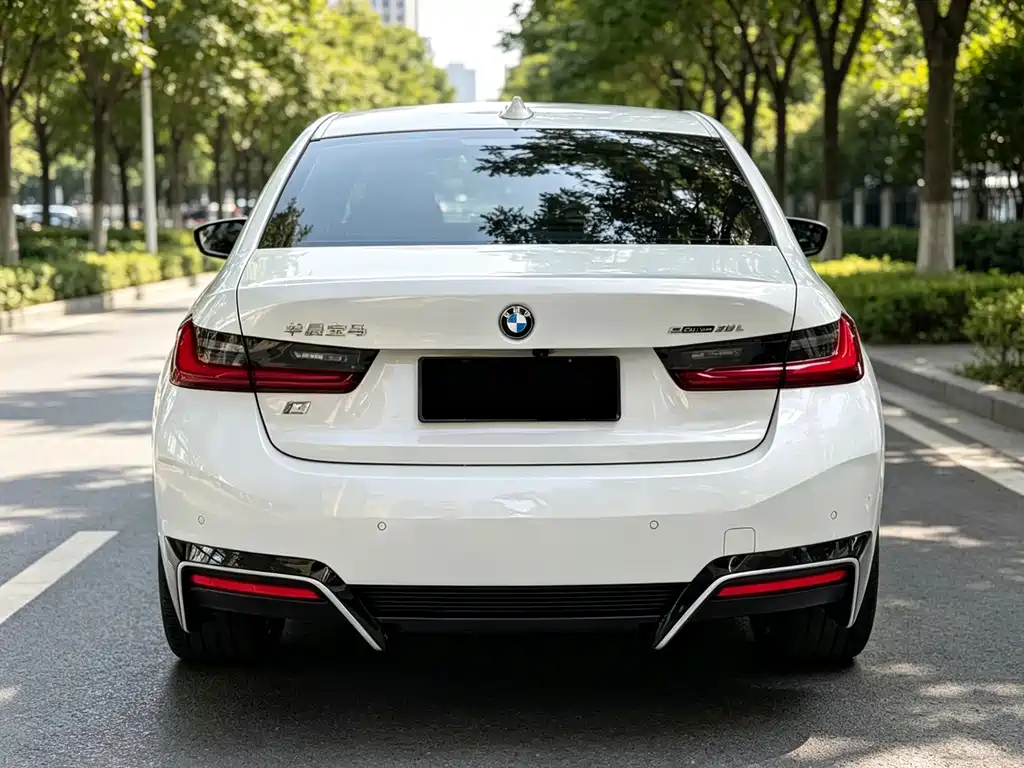 BMW i3 — фото 13