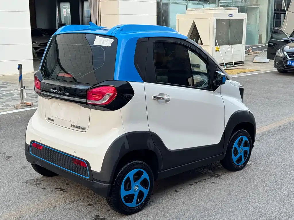 Baojun E100 — фото 4