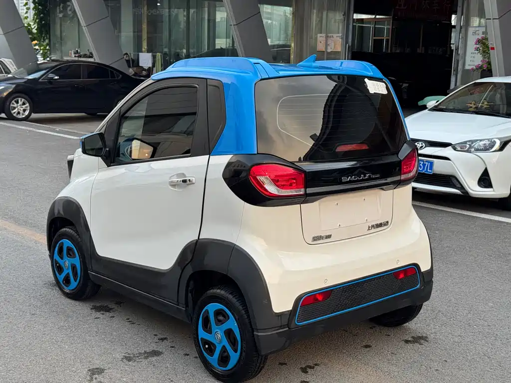 Baojun E100 — фото 6