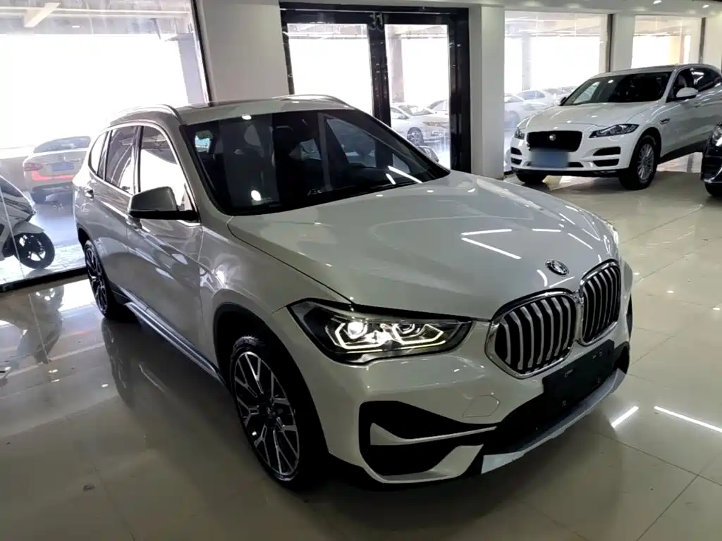 BMW X1 — фото 3
