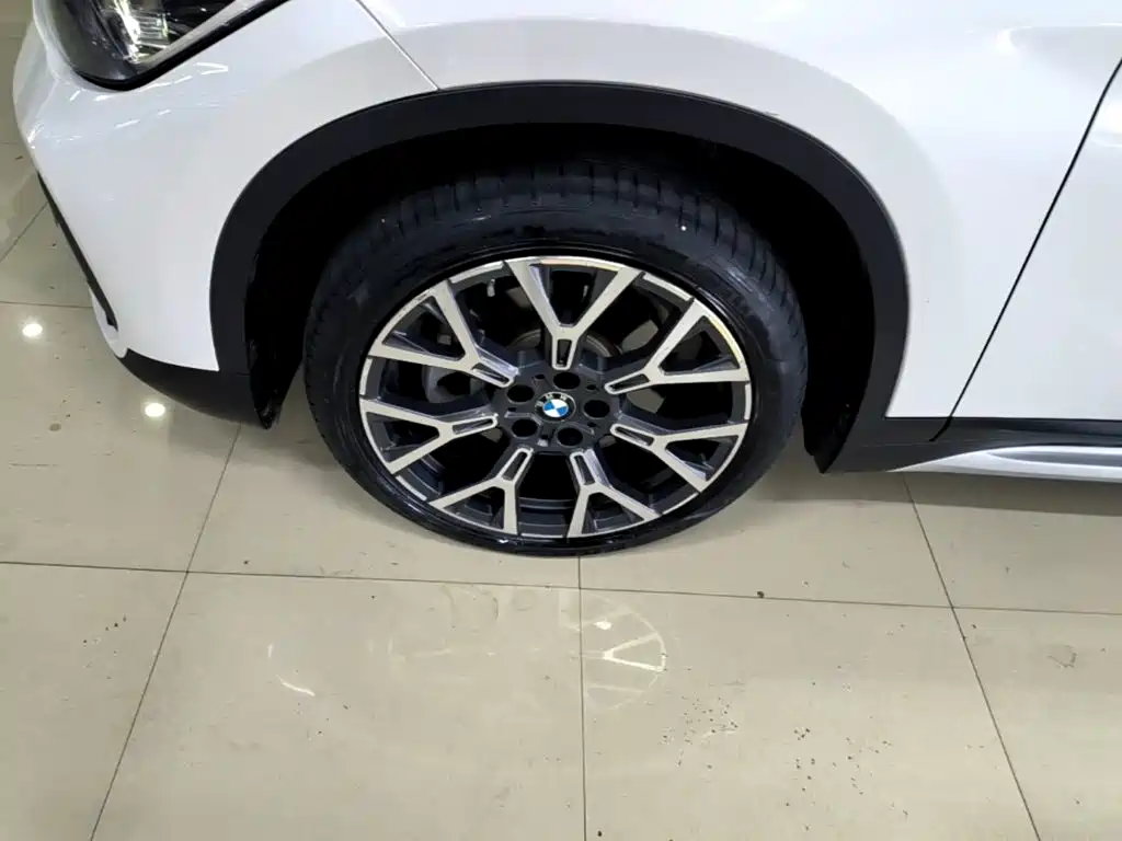 BMW X1 — фото 22