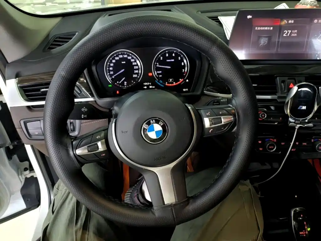 BMW X1 — фото 10