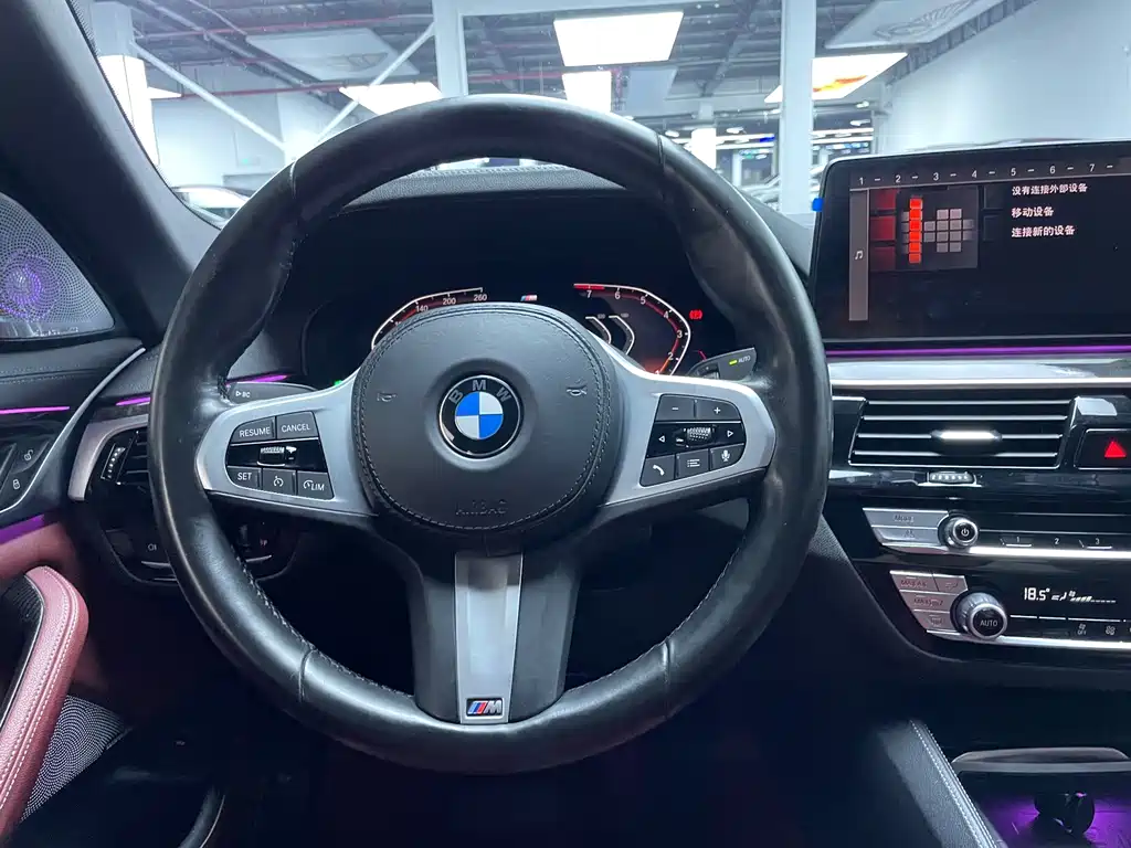 BMW 5 Series — фото 10