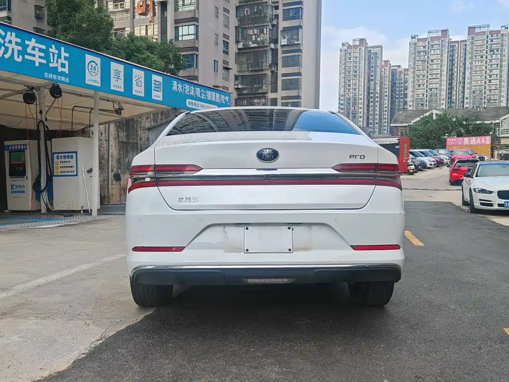 BYD Qin Pro NEV — фото 11