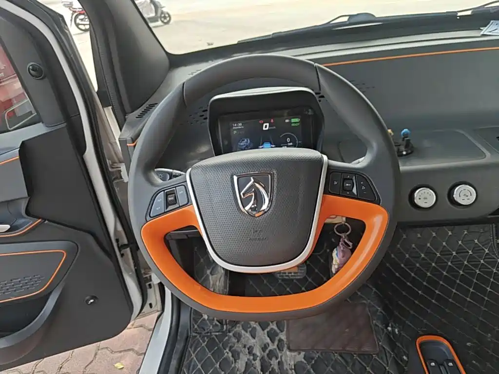 Baojun E100 — фото 11