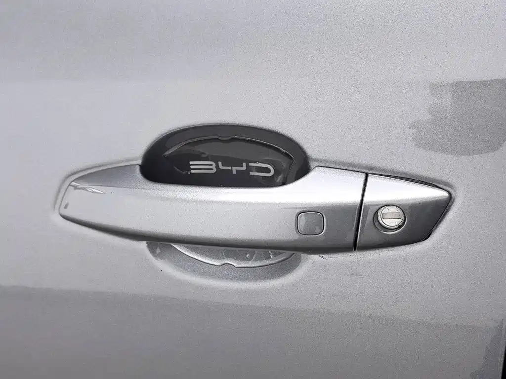 BYD Seal 05 DM-i — фото 18