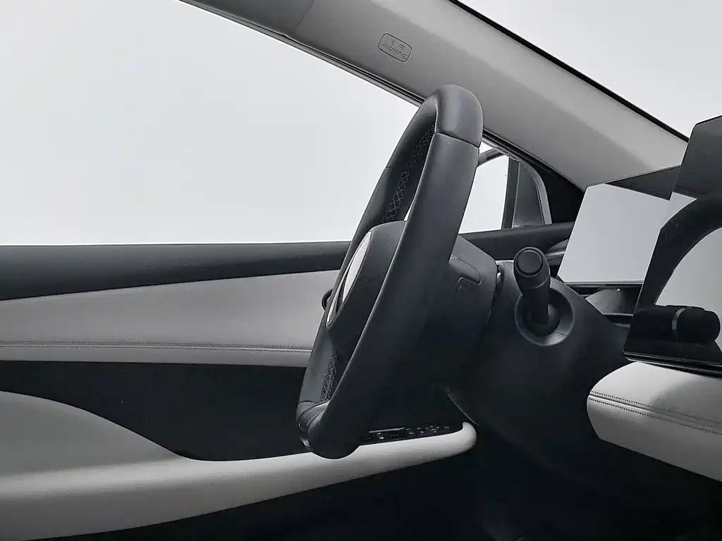 BYD Seal 05 DM-i — фото 22