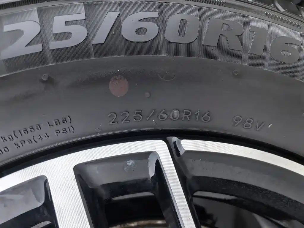 BYD Seal 05 DM-i — фото 24