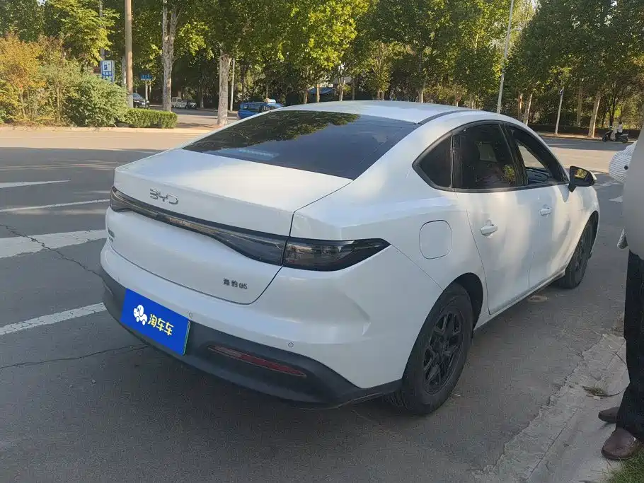 BYD Seal 05 DM-i — фото 3